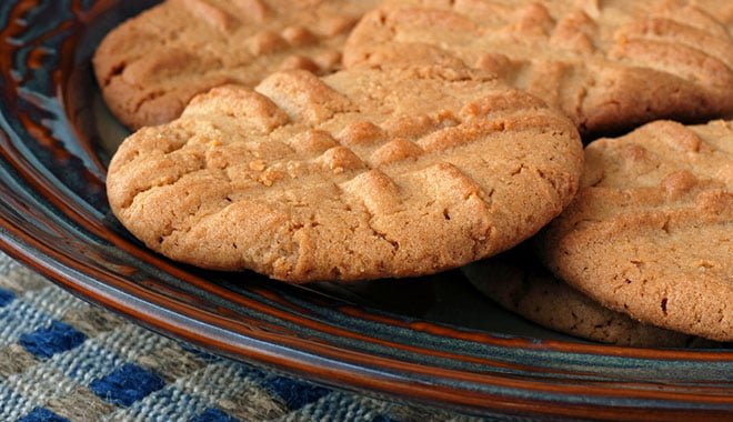 Receita caseira de biscoito com pasta de amendoim integral