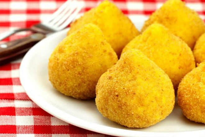 4 Receitas De Coxinha Fit De Batata Doce E Frango Treino