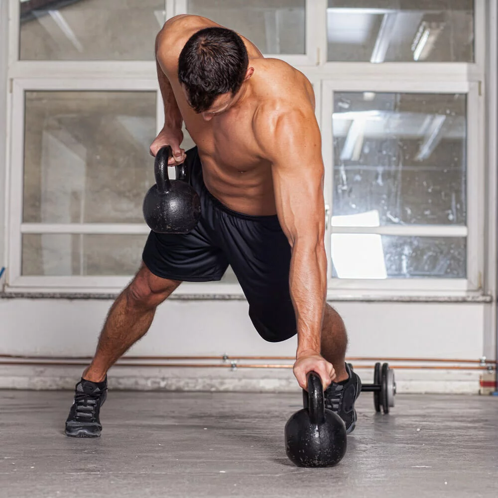 Crossfit em casa: 5 exercícios fáceis e plano de treino - Tua Saúde