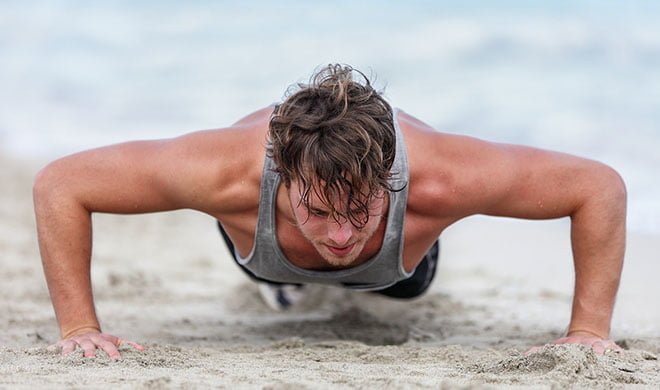 treino musculação praia exercícios