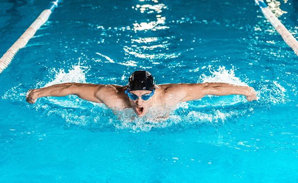 exercícios aeróbicos e de força