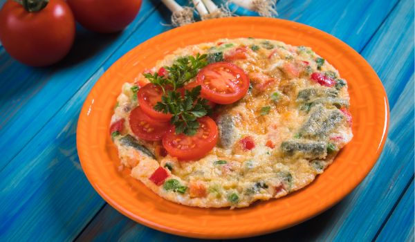 omelete de frango desfiado com verdura